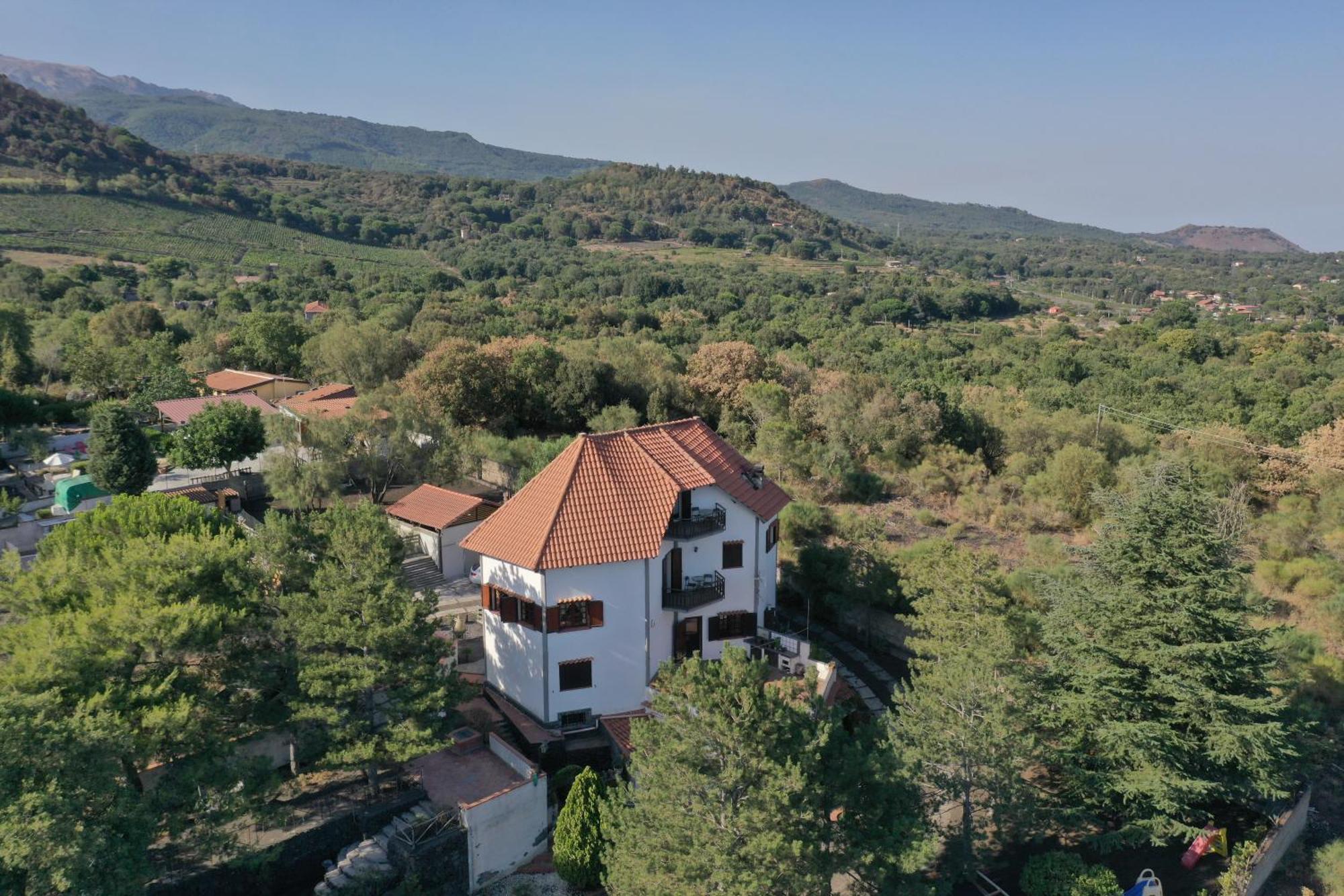 Villa Joele Nicolosi Exteriör bild