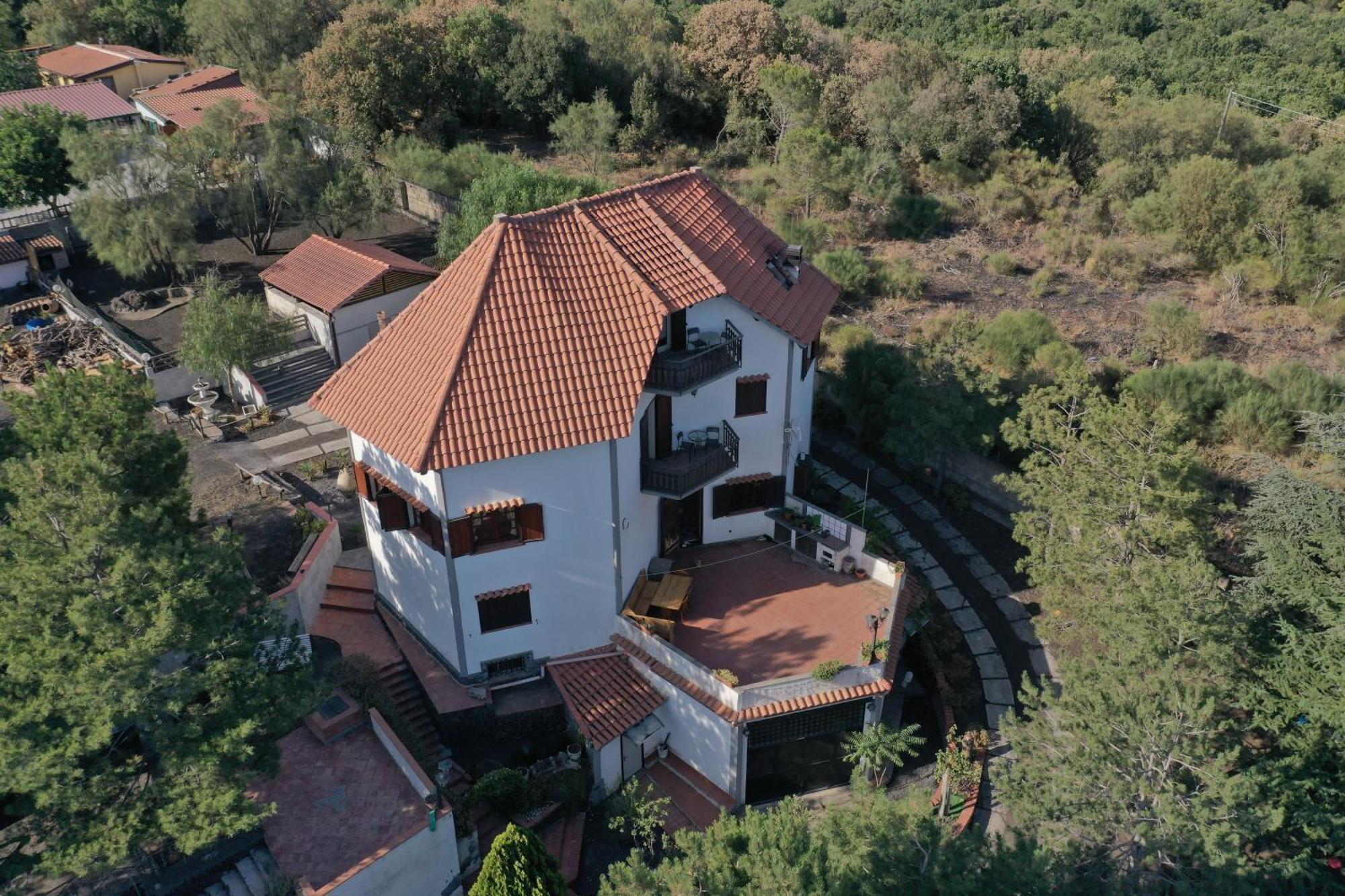 Villa Joele Nicolosi Exteriör bild